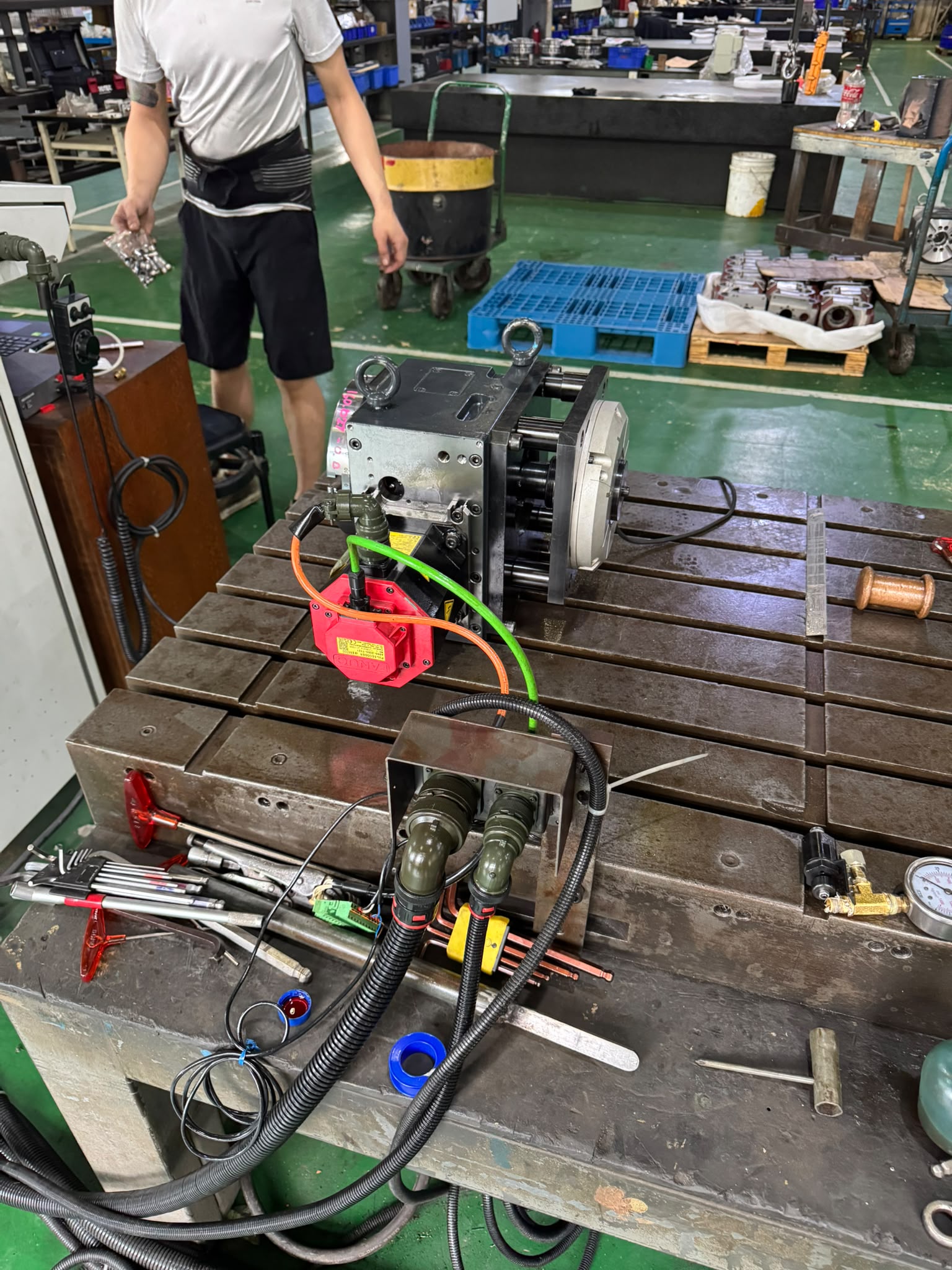 ER200 connected for encoder-based precision measurement in the workshop